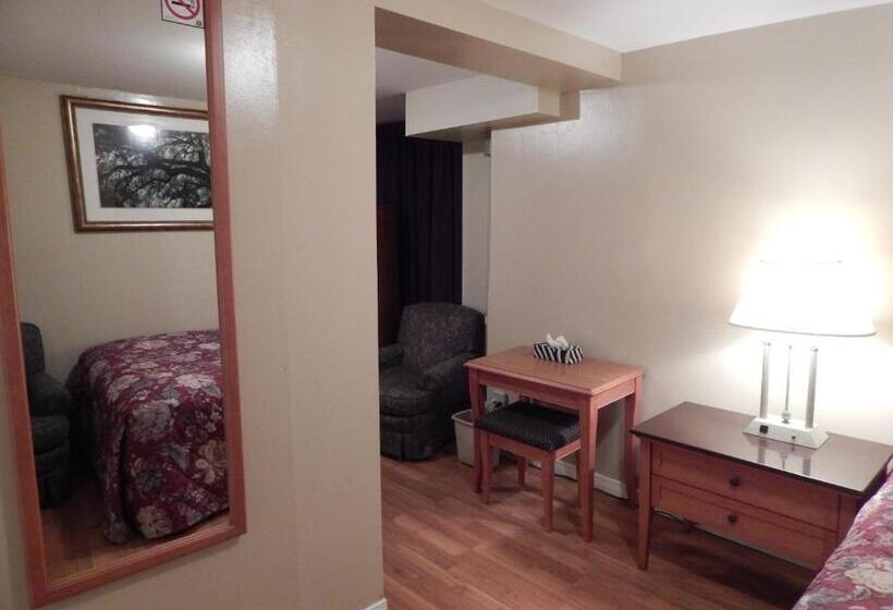 スタンダードトリプルルーム, Nox Hostel