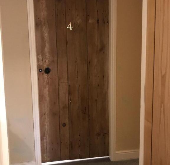 Номер Стандарт, The Harnser