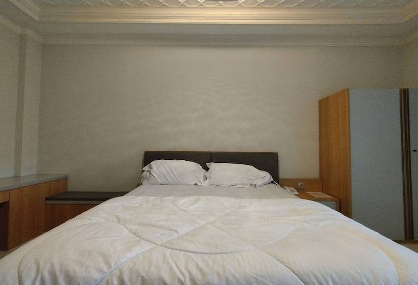 디럭스 룸, Maulidia Hotel Syariah & Convention Center