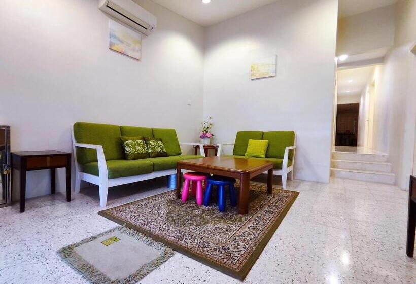 Дом 1 Спальня, Trex_batu Pahat Homestay