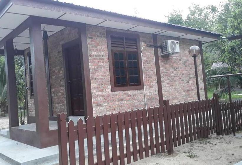 Студия Стандарт, D Impiana Riverview Chalet # Lenggong