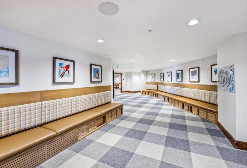 آپارتمان 1 خوابه با چشم‌انداز, Ski In & Out At Canyons, Pet Friendly, Cozy Fireplace, Sleeps 10