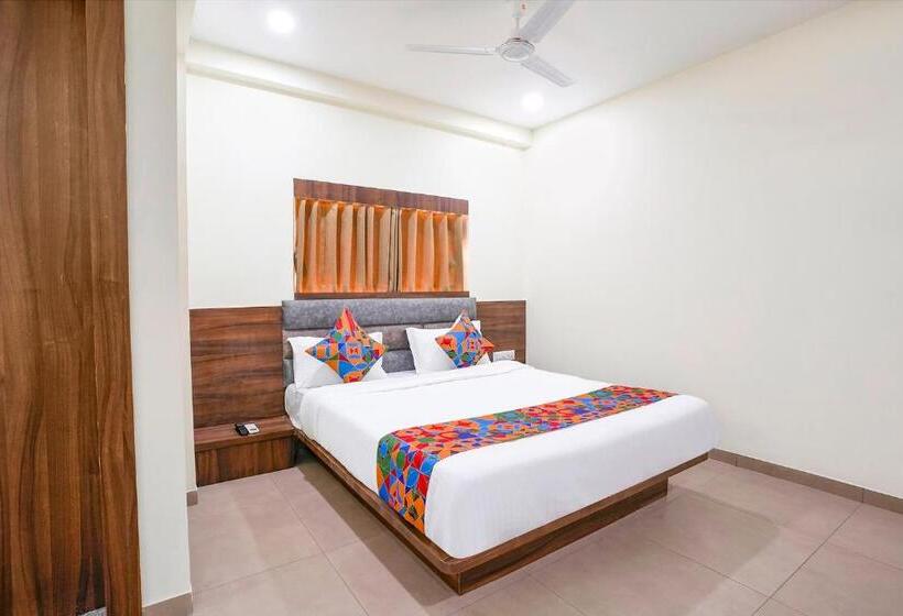اتاق لوکس, Fabhotel Hill Park I