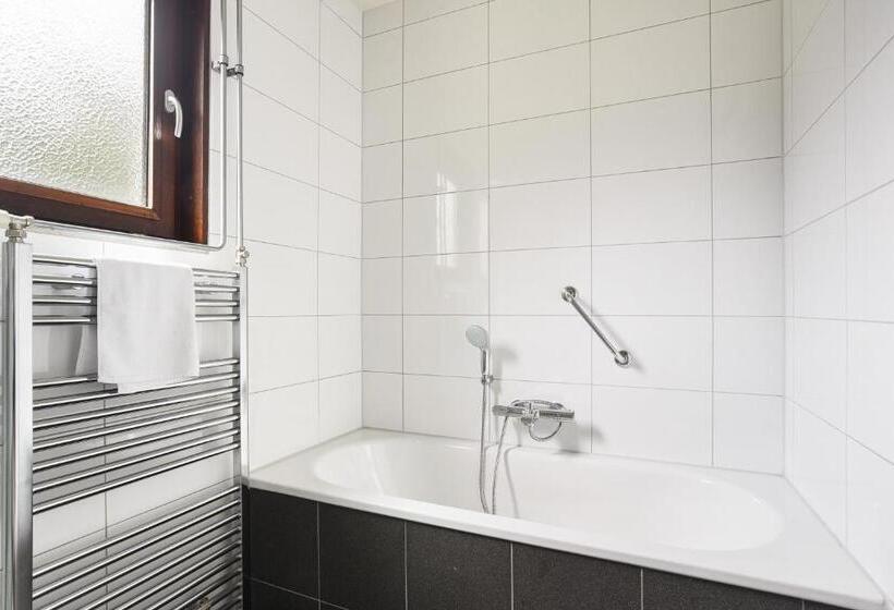 Бунгало Стандарт 2 Спальни, Summio Vakantiepark Reevallis