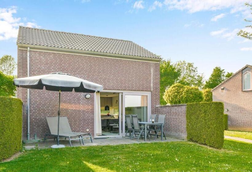 Бунгало Стандарт 2 Спальни, Summio Vakantiepark Reevallis