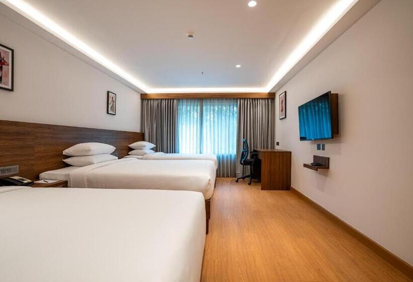 Семейный Номер, Lilac Hotel Guruvayur