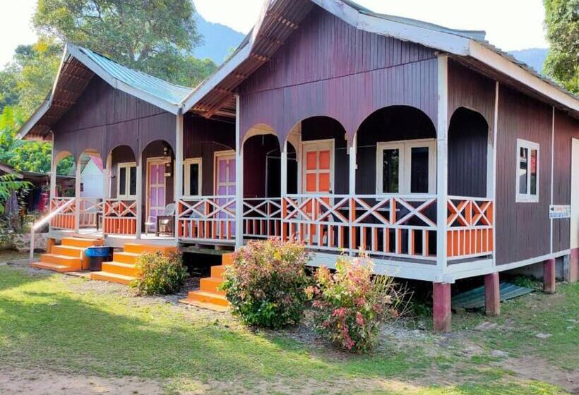 샬레, Mukut Coral Chalet