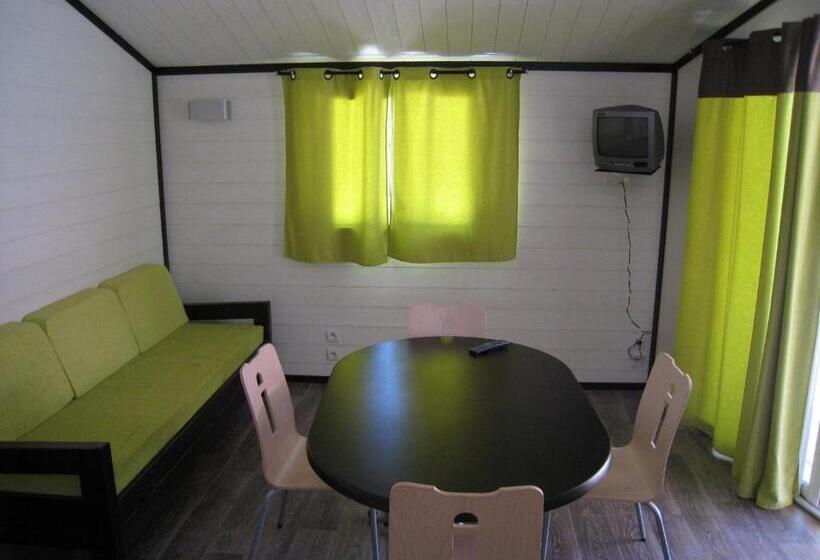 1-Bedroom Superior Chalet, Les Buissonnets