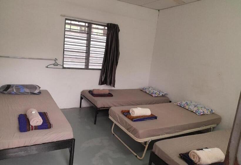 Четырехместный Номер Классик, Tony’s Guesthouse At Teluk Bahang