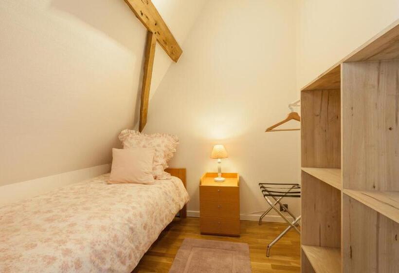 Апартаменты 1 Спальня, Skindles Guesthouse