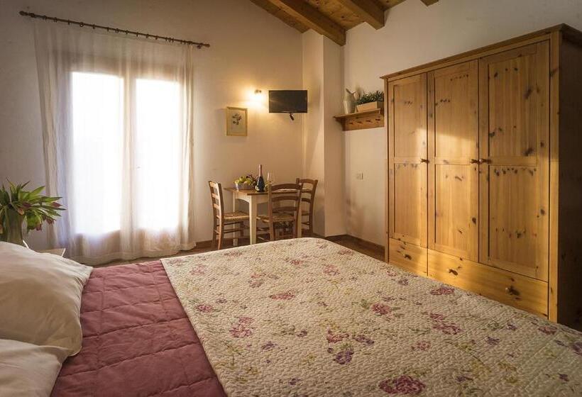 Номер Стандарт, Agriturismo Il Follo