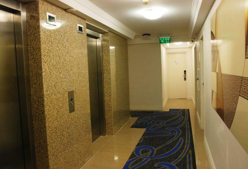 Номер Стандарт, Astor Metropole