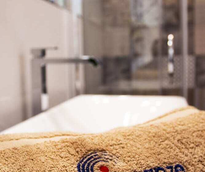 اتاق لوکس, Bv Kalafiorita Resort