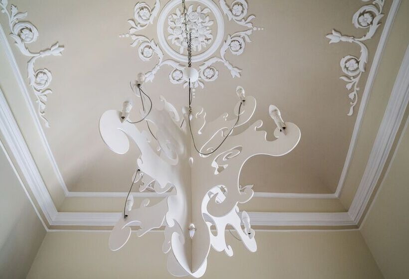 سوییت لوکس, Rossocorallo B&b