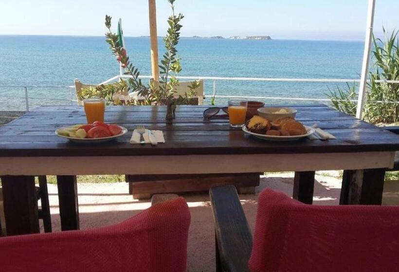 Четырехместный Номер Стандарт Вид на Море, Kefalonia Beach Hotel & Bungalows