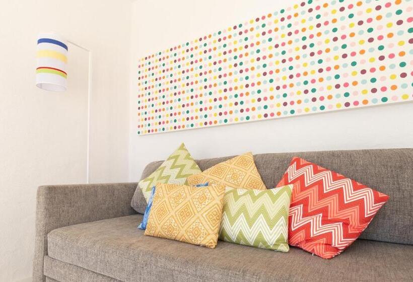 带1个卧室的高级公寓, R2 Maryvent Beach Apartments
