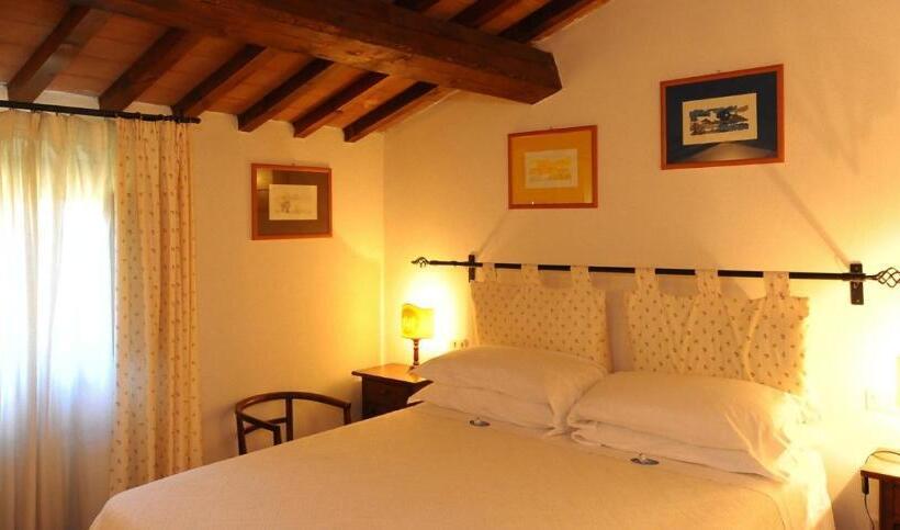 اتاق استاندارد چهار تخته, Borgo Mandoleto  Country Resort & Spa