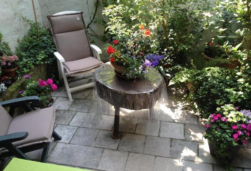 سوئیت با وان آب گرم, B&b Huyze Walburga