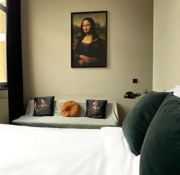 غرفة قياسية, Museum Suites