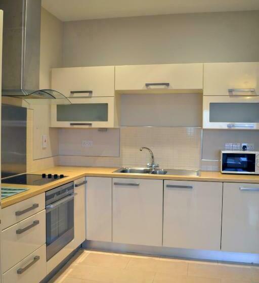 Апартаменты 2 Спальни, Carrick Plaza Suites And Apartments