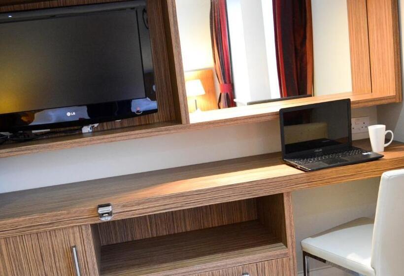 Люкс, Carrick Plaza Suites And Apartments