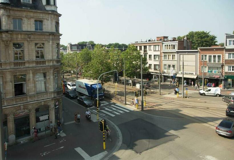 اتاق استاندارد یک نفره, Bristol Internationaal