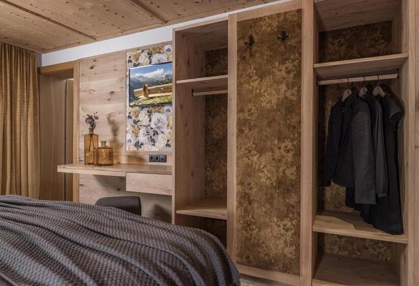 Трехместный Номер Классика, Burgschrofn