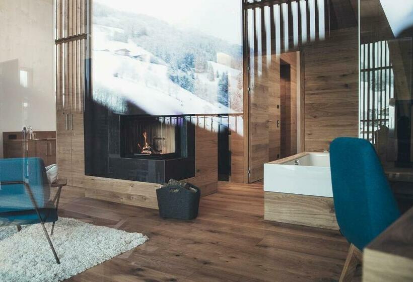 スイート, Nesslerhof