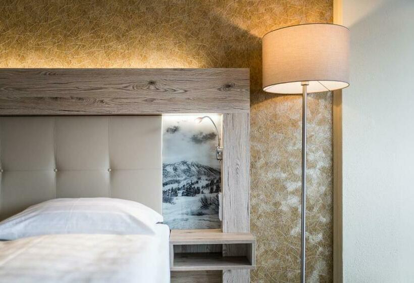 Номер Стандарт Вид на Озеро, Panorama Hotel Turracher Höhe