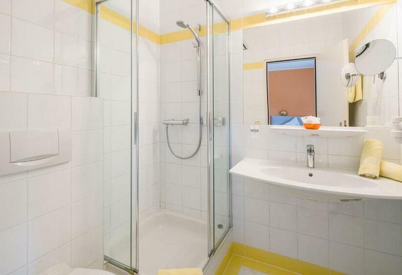 اتاق استاندارد با چشمانداز باغ, Villa Konstanze