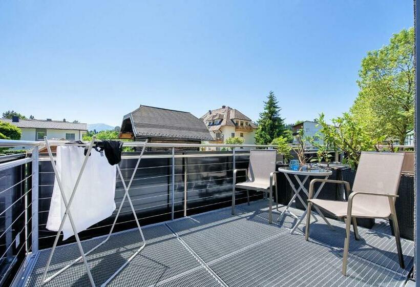 اتاق استاندارد با بالکن, 24 Checkin Velden   Moderne Zimmer Im Zentrum
