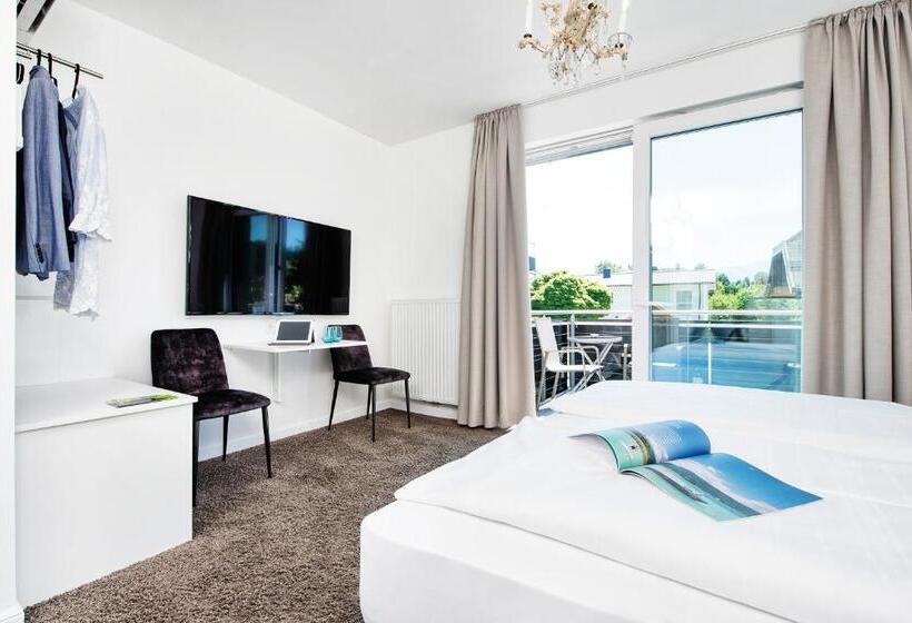 اتاق استاندارد با بالکن, 24 Checkin Velden   Moderne Zimmer Im Zentrum