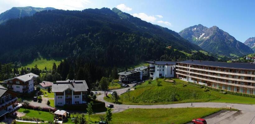 Номер Стандарт с Балконом, Sporthotel Walliser