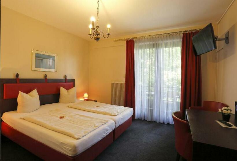 اتاق استاندارد با بالکن, Alpen.adria.stadt