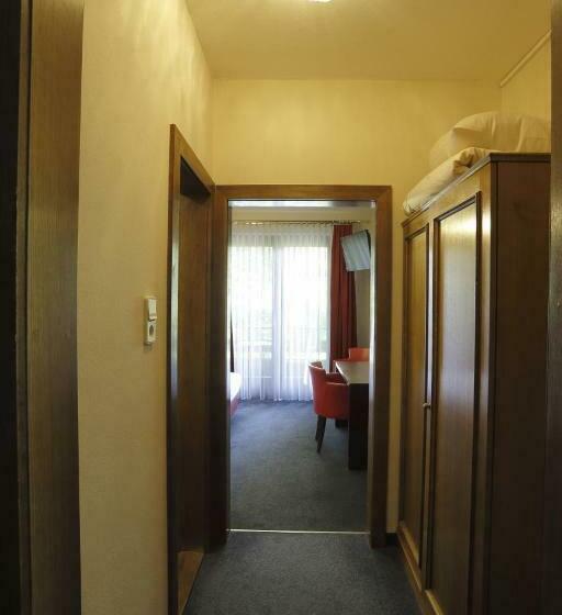 اتاق استاندارد با بالکن, Alpen.adria.stadt