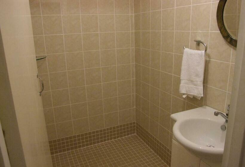 标准间, Bluewater Lodge