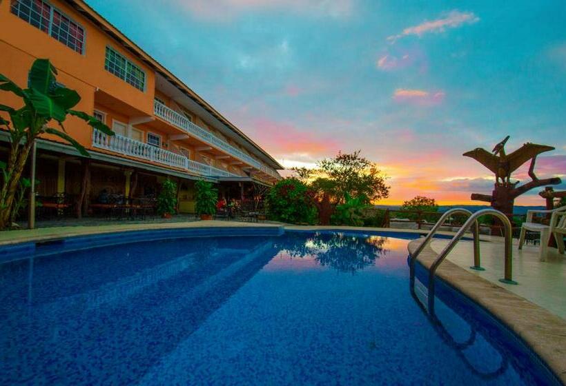 اتاق استاندارد, Cahal Pech Village Resort