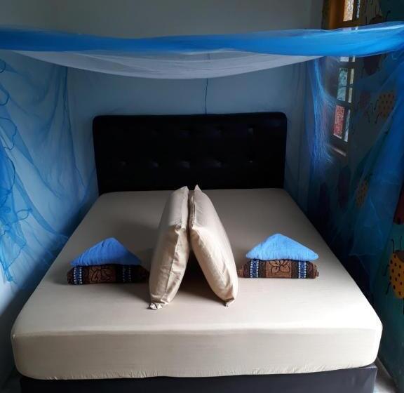 Номер Стандарт, Tahan Guest House