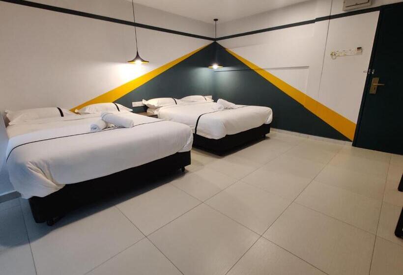 Семейный Номер, Smile Hotel Seri Kembangan