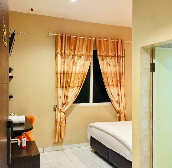 Номер Superior, Reddoorz At Hotel Anda Pematang Siantar