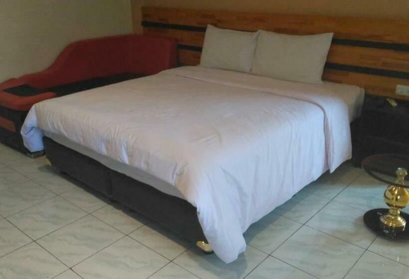 Люкс, Reddoorz At Hotel Anda Pematang Siantar