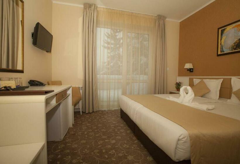 Номер Стандарт Вид на Горы, Family Hotel Saint George