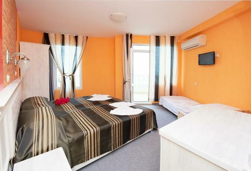 Номер Стандарт с Балконом, Family Hotel Paros