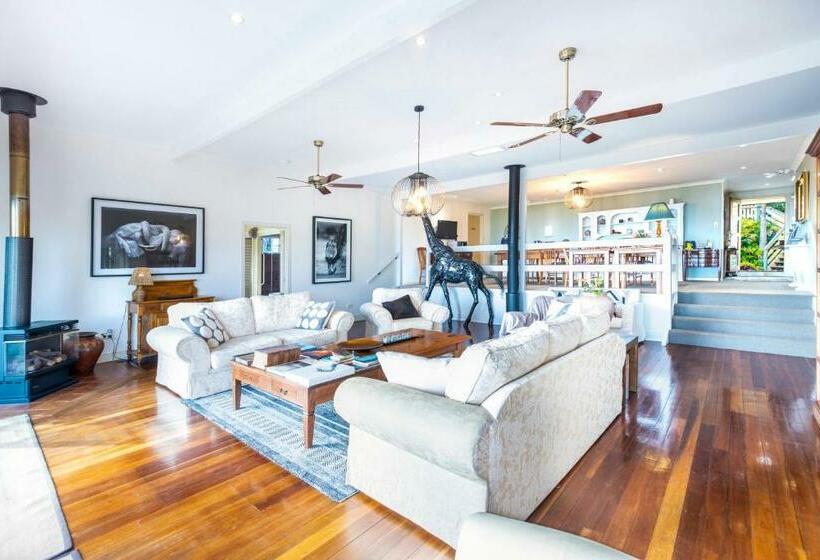 스위트, Avocado Sunset Bed & Breakfast
