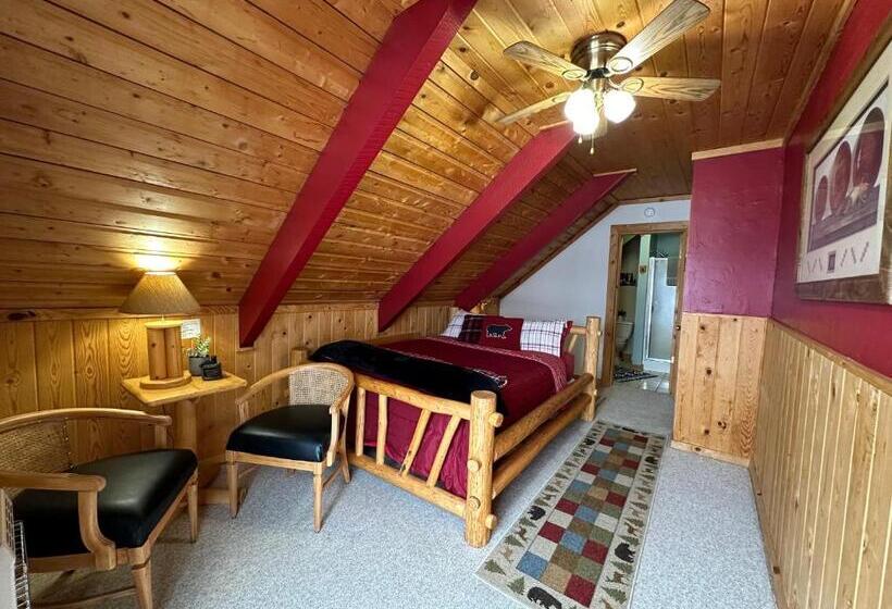 Номер Стандарт с Балконом, Mount Peale Country Inn