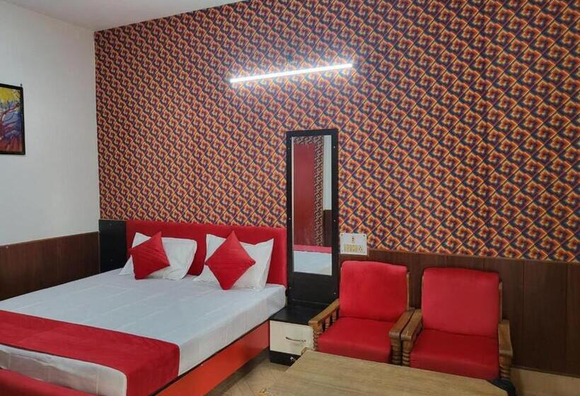 Номер Deluxe, Avexia Fun City Resort