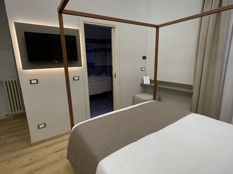 Номер Deluxe, Central Giacomini