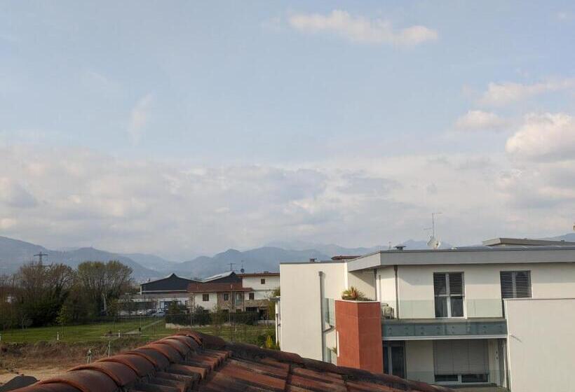 Полулюкс, Villa Eleganza Milano Bergamo Airport