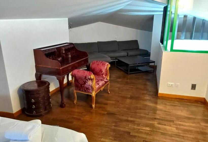 Полулюкс, Villa Eleganza Milano Bergamo Airport