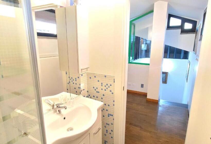 Полулюкс, Villa Eleganza Milano Bergamo Airport